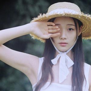 把朱竹清❌❌❌后喷出水
