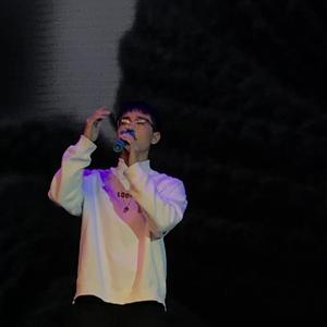 熟女浓密阴毛受不了说喜欢大鸡巴小伙
